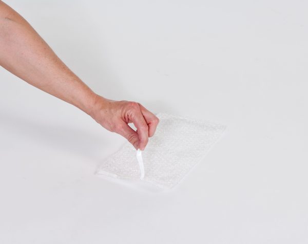 18 x 23 1/2" 3/16" Self-Seal Bubble Pouches (100/case)