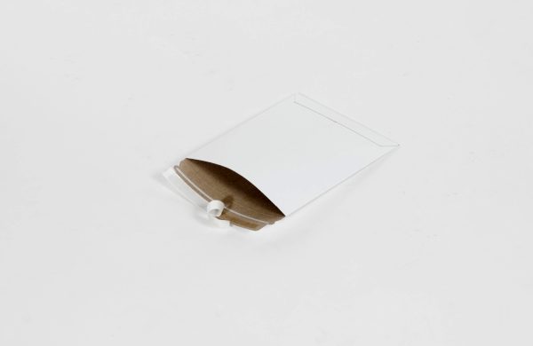 5 1/8 x 5 1/8"  #55PSW White Self-Seal Stayflats® Plus Mailer (200/Case)