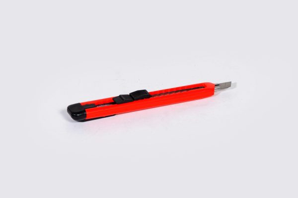 EP-110 Break Away Blade Durable Plastic / Medium Size (60/case)