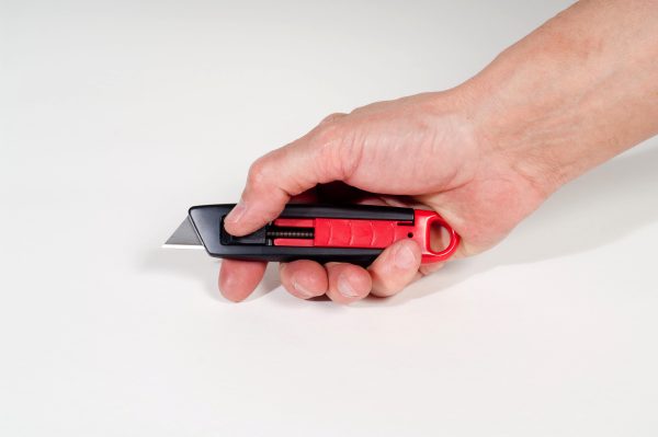 EP-240 Safety Knife w/ Spring Loaded Retactable blade (12/case)