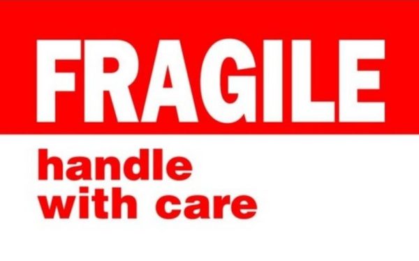 #DL1767  3 x 5"  Fragile Handle with Care Label
